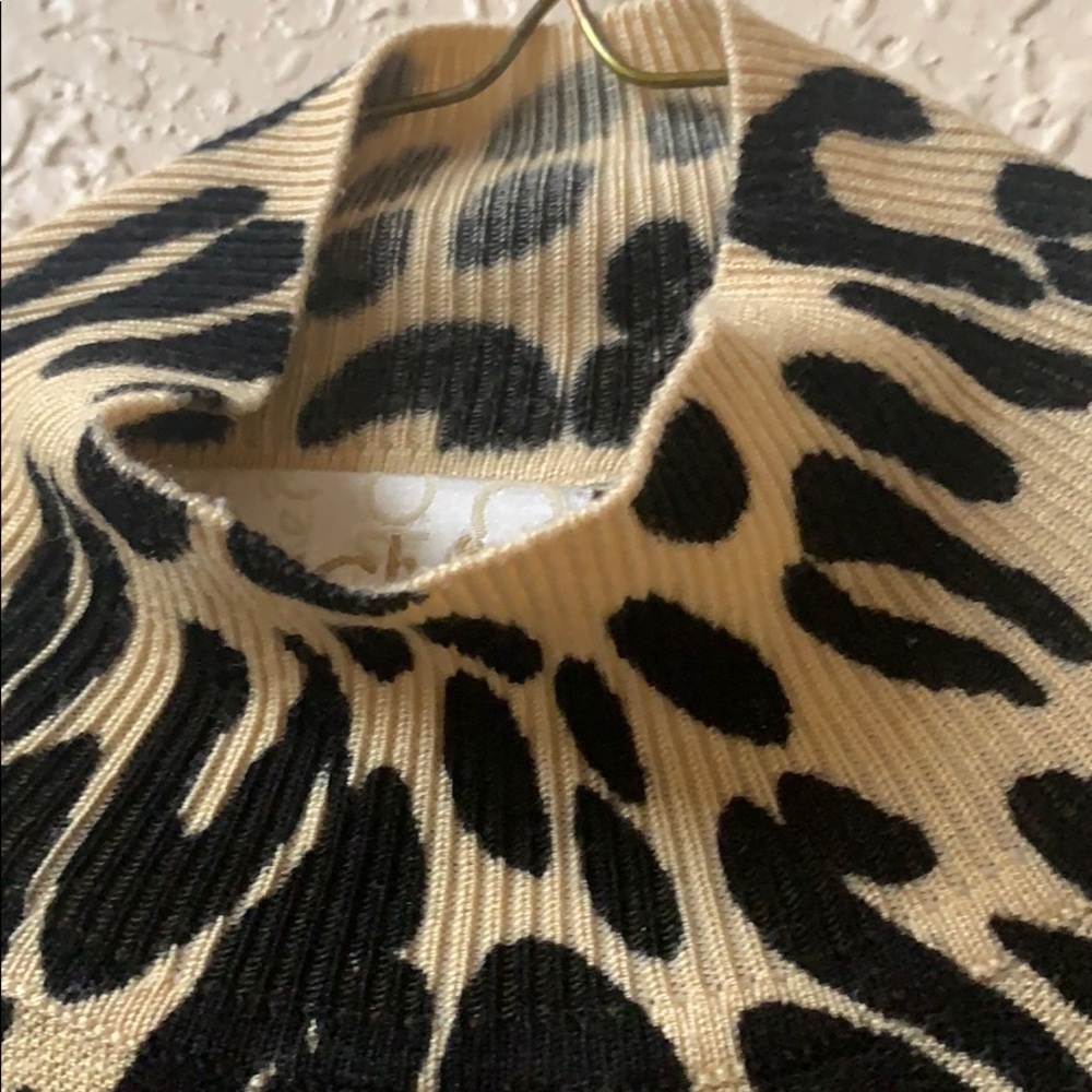 Cache Sweater - image 3